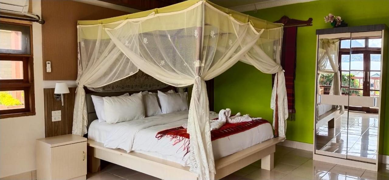 Toba Village Inn Tuk Tuk Exteriér fotografie