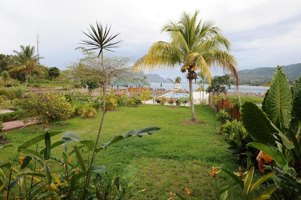 Toba Village Inn Tuk Tuk Pokoj fotografie
