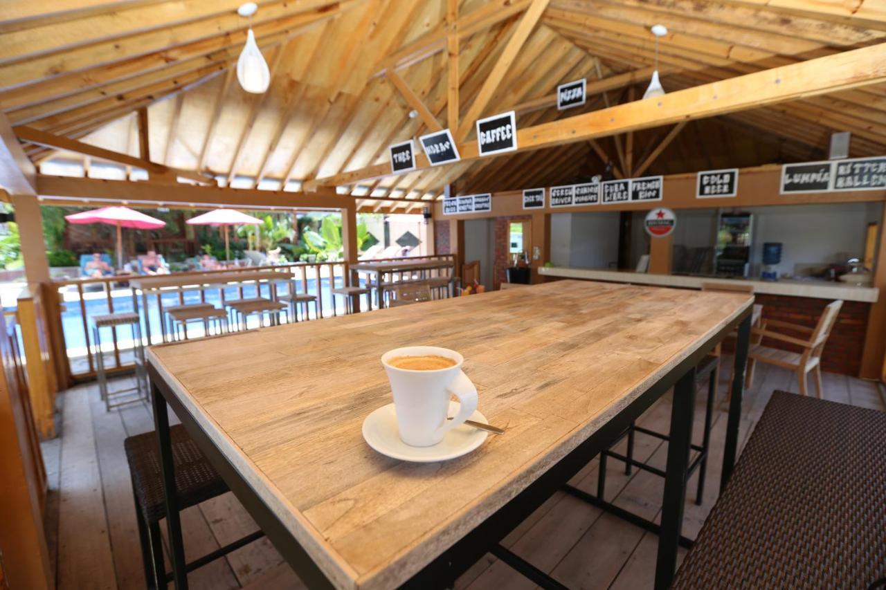 Toba Village Inn Tuk Tuk Exteriér fotografie
