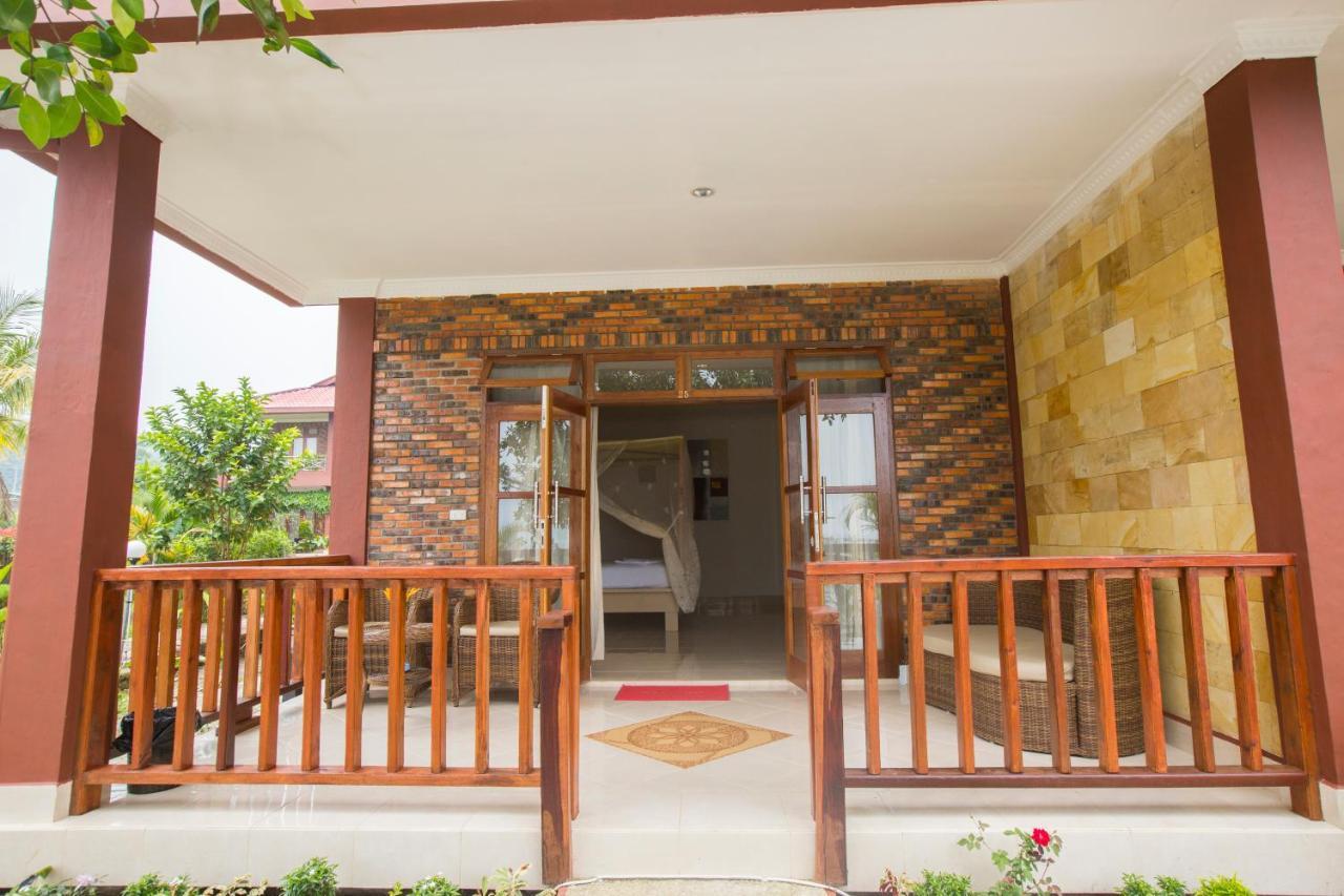 Toba Village Inn Tuk Tuk Exteriér fotografie