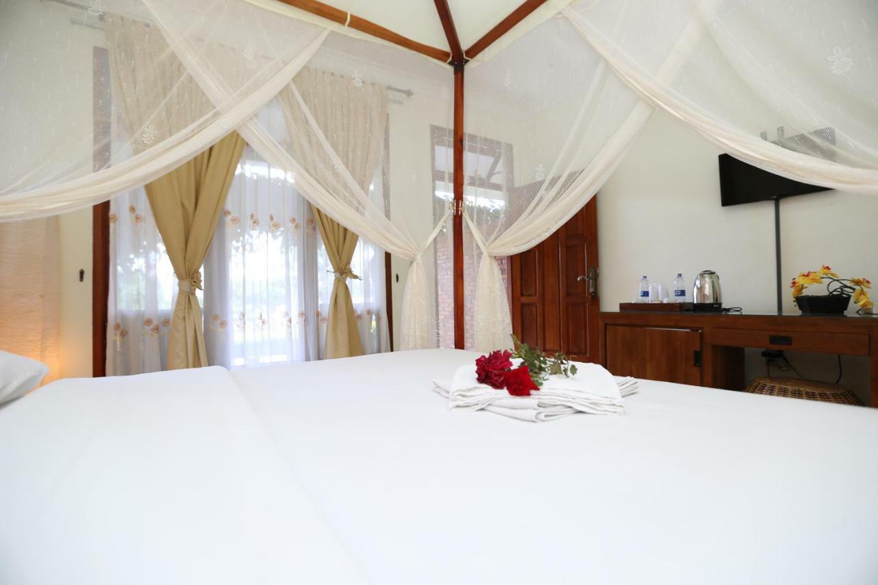 Toba Village Inn Tuk Tuk Exteriér fotografie