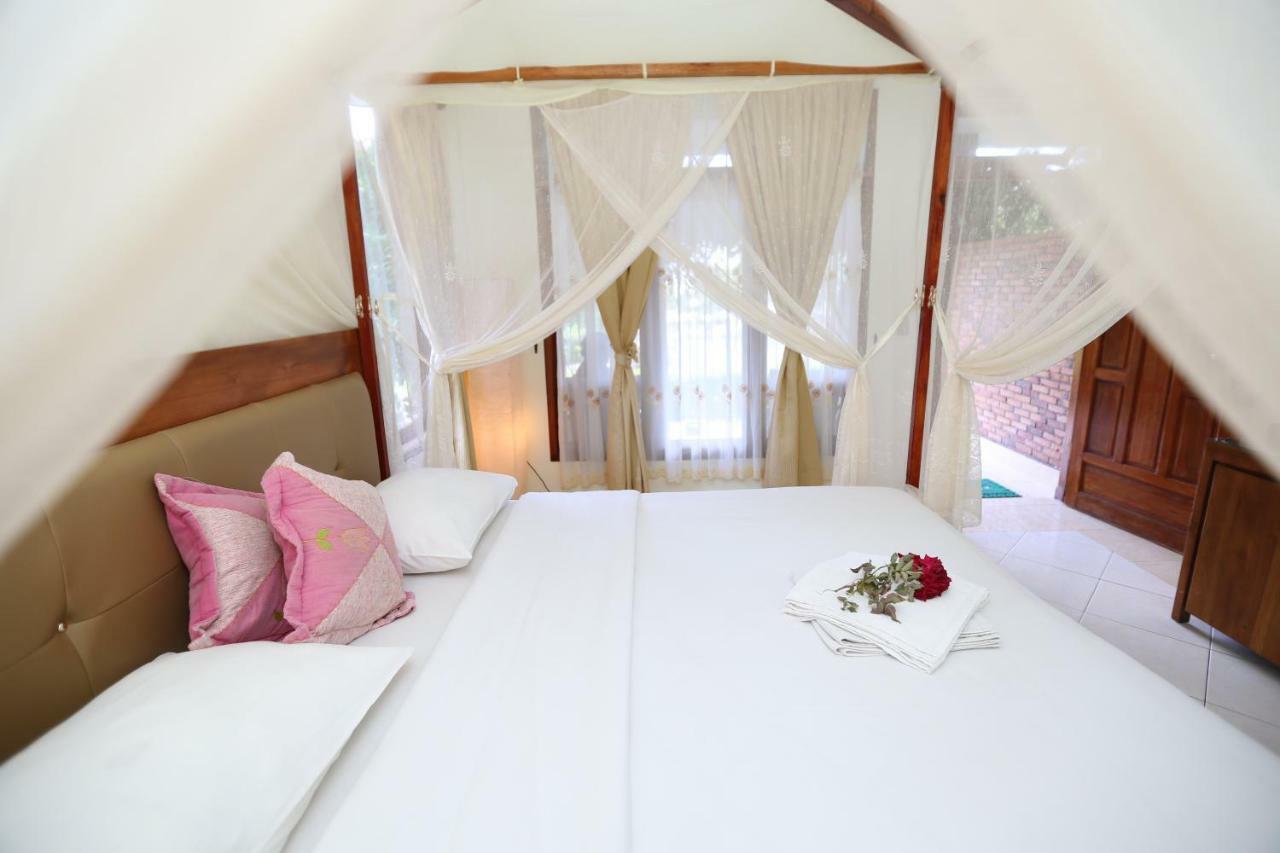 Toba Village Inn Tuk Tuk Exteriér fotografie
